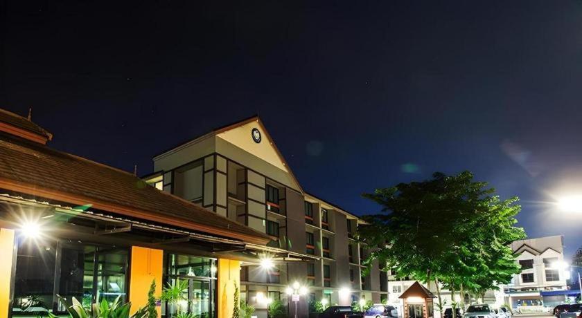 B2 Chiang Rai Boutique & Budget Екстериор снимка